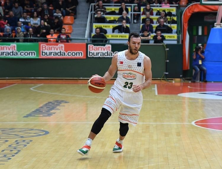 Can Maxim Mutaf Can Maxim Mutaf Anadolu Efes yolunda TB ZEL