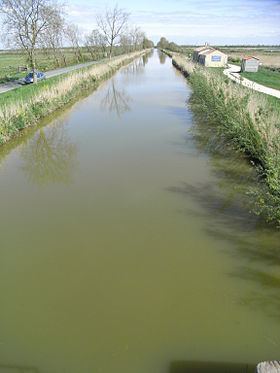 Canal de Brouage httpsuploadwikimediaorgwikipediacommonsthu