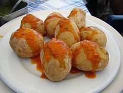 Canarian wrinkly potatoes httpsuploadwikimediaorgwikipediacommonsthu