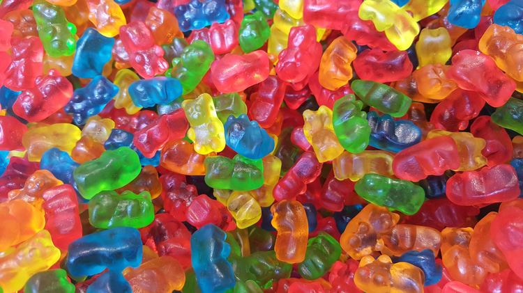 Candy An Easy Guide to Making Your Own Gummy Candies