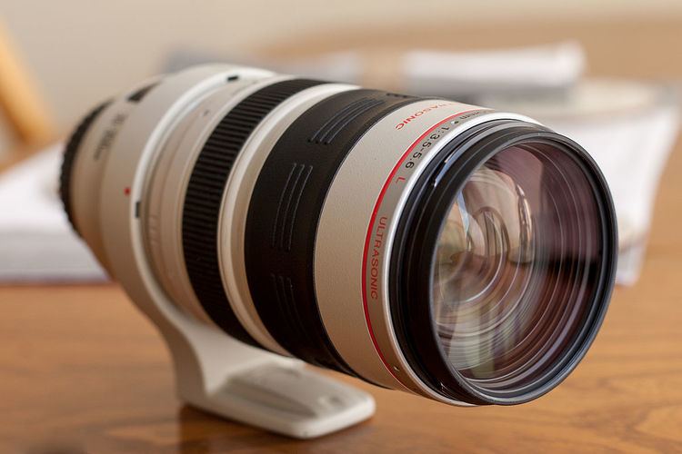 Canon EF 35–350mm lens