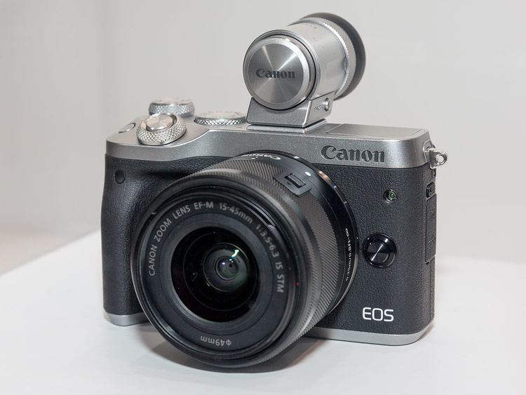 Canon EF-M 15–45mm lens
