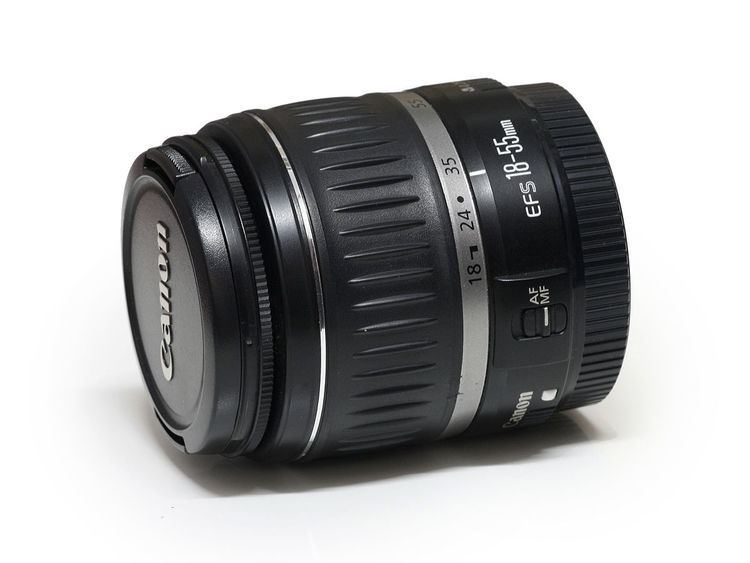 Canon EF-S 18–55mm lens