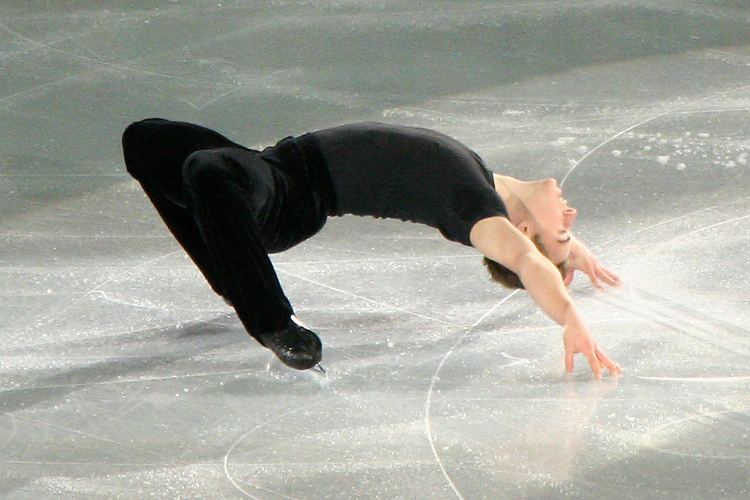 Cantilever (figure skating)