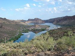 Canyon Lake (Arizona) httpsuploadwikimediaorgwikipediacommonsthu