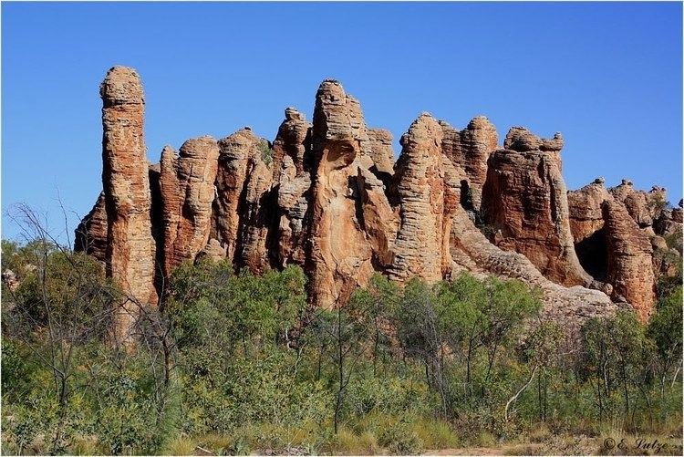 Cape Crawford Panoramio Photo of Rock Formation Lost City Cape Crawford NT