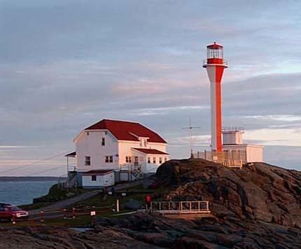 Cape Forchu, Nova Scotia wwwnslpscomlightsCape20Forchu20Lighthouseim