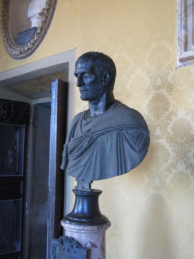 Capitoline Brutus FileCapitoline Brutusjpg Wikimedia Commons