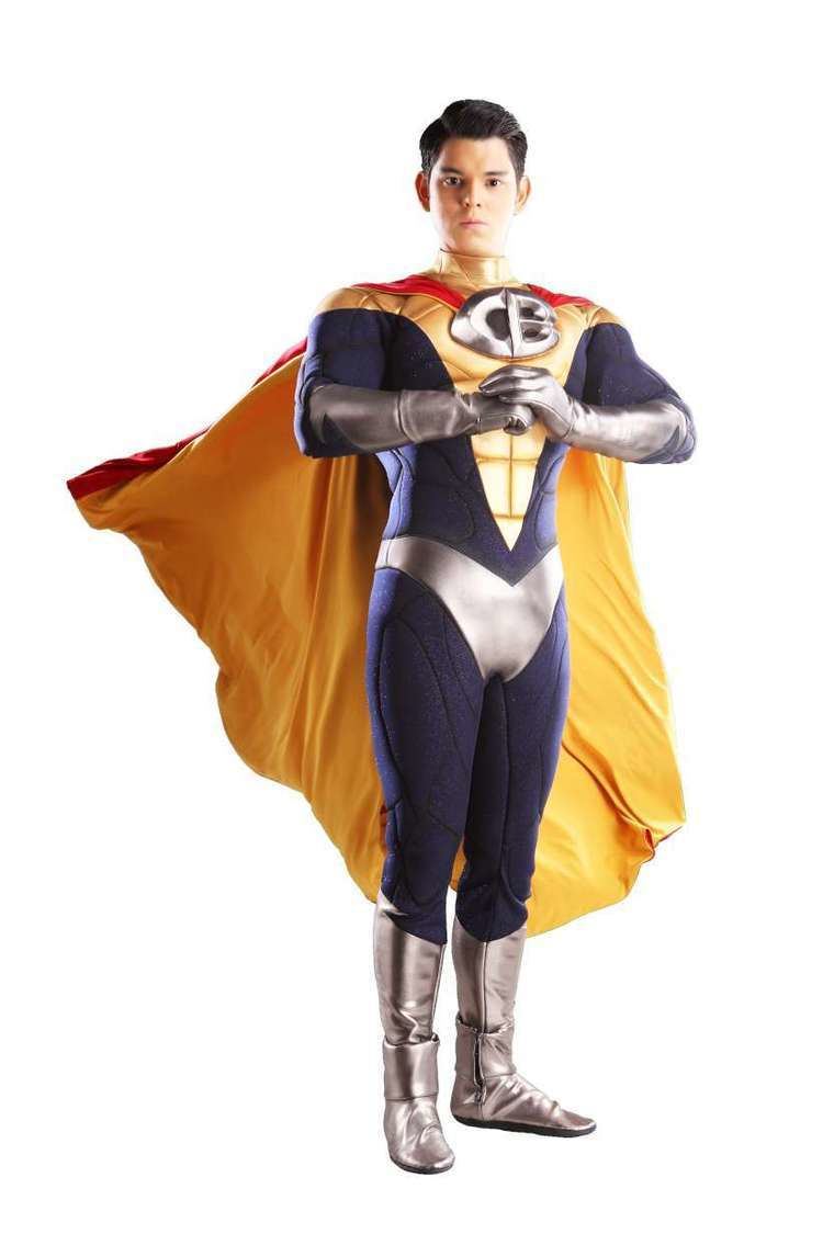 Richard Gutierrez as Captain Barbell with a new yellow and dark blue suit with a red cape.