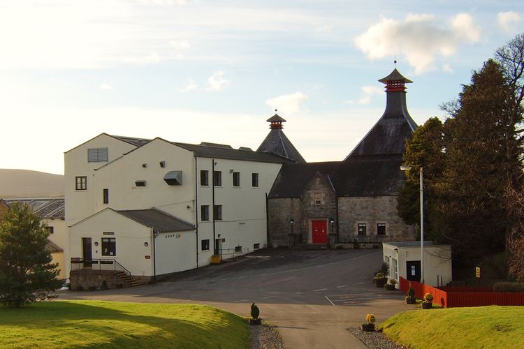 Cardhu distillery