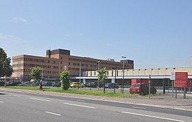 Cardiff Mail Centre httpsuploadwikimediaorgwikipediacommonsthu