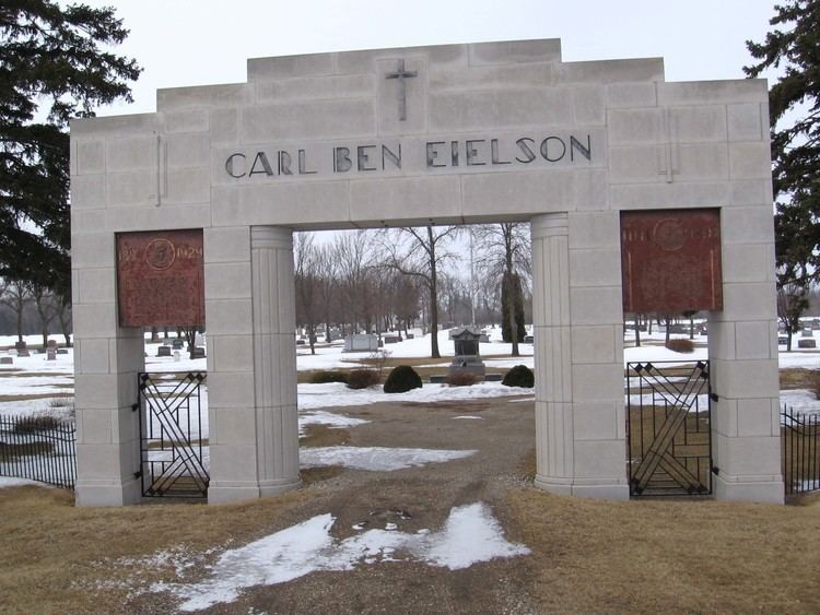 Carl Ben Eielson Remembrance in Stone