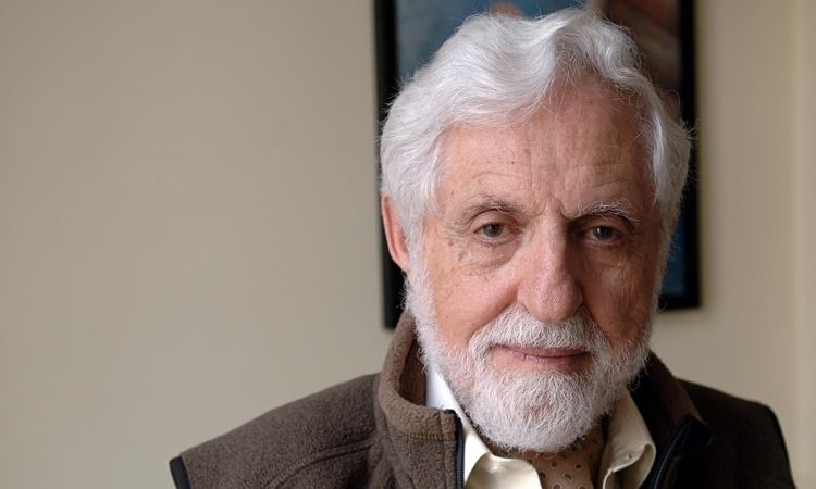 Carl Djerassi Carl Djerassi obituary Science The Guardian