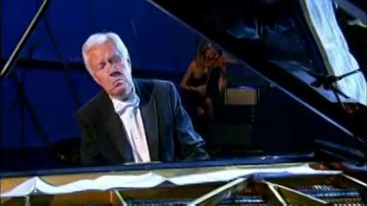 Carl Doy Phantom of the Opera performed by pianist Carl Doy on Vimeo