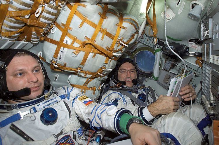 Carl E. Walz FileISS04 Yury Onufriyenko and Carl E Walz in the Soyuz TM33