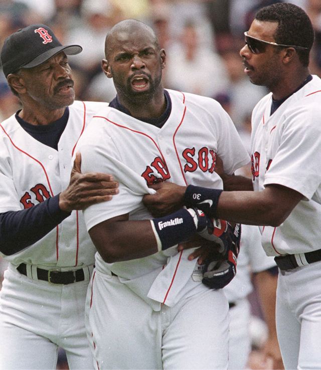 Carl Everett Former Red Sox Outfielder Carl Everett Arrested Charged