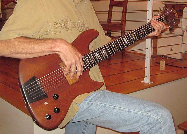 Carl Thompson (luthier) Carl Thompson luthier Wikipedia