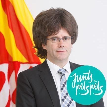 Carles Puigdemont Carles Puigdemont KRLScat Twitter