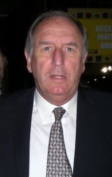 Carles Rexach httpsuploadwikimediaorgwikipediacommons00