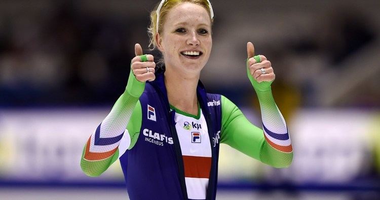 Carlijn Achtereekte Debutante Achtereekte pakt zilver op 5000 meter Schaatsennl