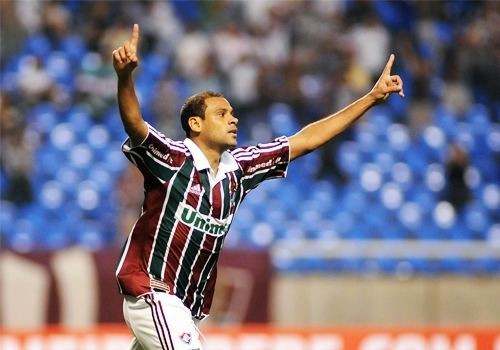 Carlinhos Sem ser procurado para renovar Carlinhos deixa o Fluminense