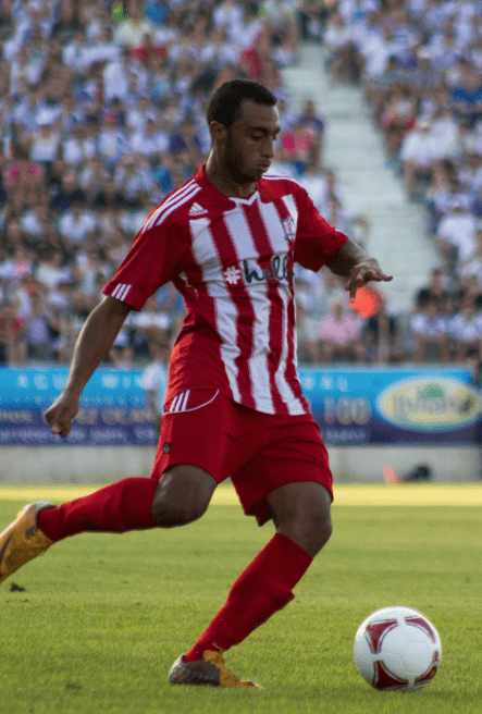 Carlos Akapo El Valencia negocia con el Numancia el fichaje de Carlos Akapo