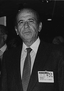 Carlos Andrés Pérez httpsuploadwikimediaorgwikipediacommonsthu