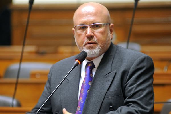 Carlos Bruce Sponsor of Peru civil unions bill comes out