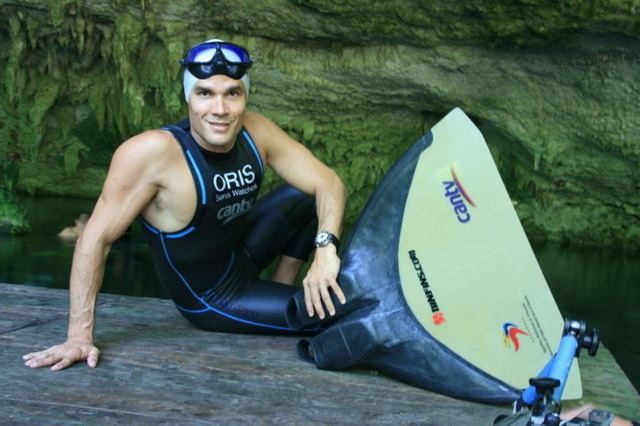 Carlos Coste Carlos Coste Guinness Record Apnea in a Cave