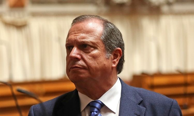 Carlos César Carlos Csar Oposio est desolada e desorientadaquot Renascena