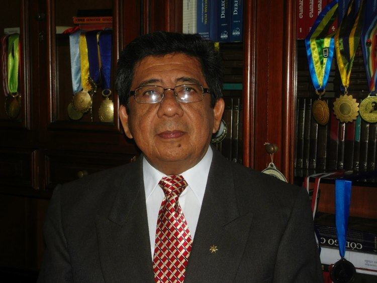 Carlos Hugo Garrido Chalén POETAS SIGLO XXI ANTOLOGIA MUNDIAL 20000 POETAS Editor