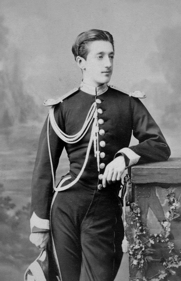 Carlos María Fitz-James Stuart, 16th Duke of Alba - Wikipedia