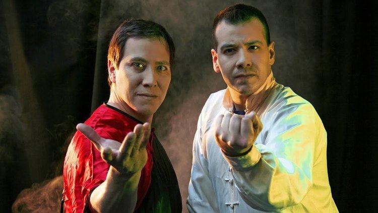 Press Start: Mortal Kombat&#39;s Daniel &amp; Carlos Pesina - YouTube