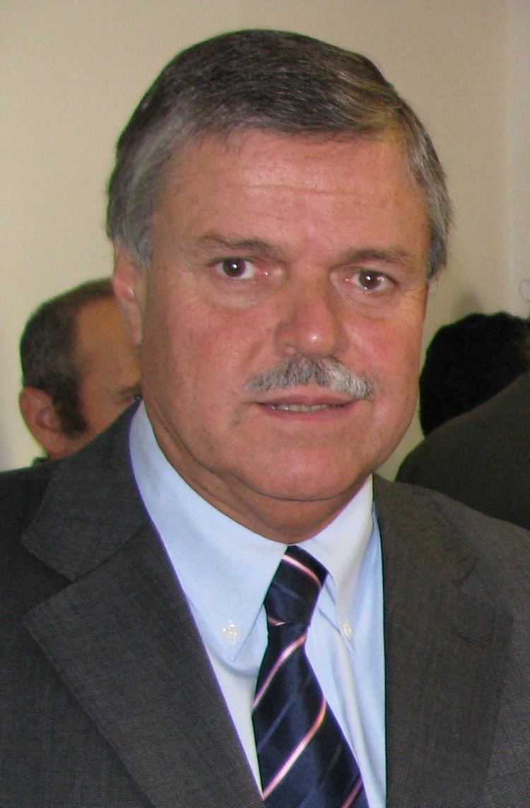 Carlos Pita (politician) httpsuploadwikimediaorgwikipediacommons88