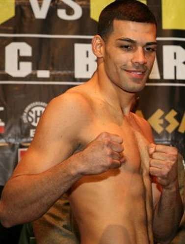 Carlos Quintana (boxer) wwwsaddoboxingcomboxingimages2CarlosQuintanajpg