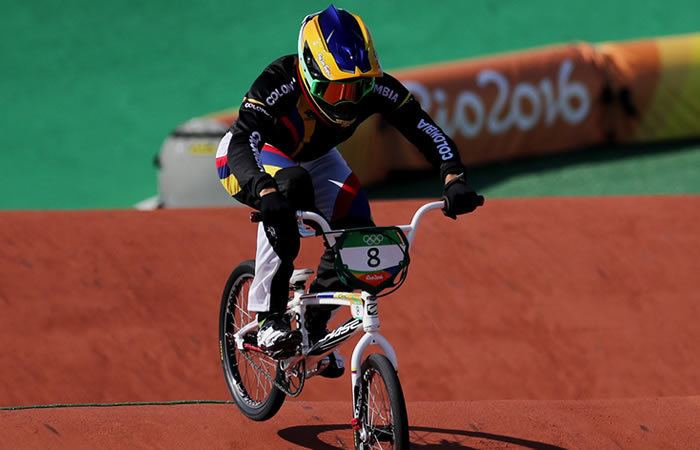 Carlos Ramirez (BMX rider) Ro 2016 Carlos Ramrez en BMX medalla de bronce Ro 2016