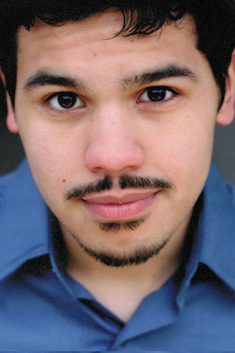 Carlos Valdes (actor) CWs Flash Adds Broadway Player in SuperSmart Role Hollywood