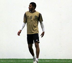 Carlos Valdés (footballer) httpsuploadwikimediaorgwikipediacommonsthu