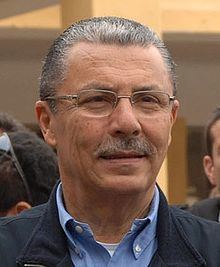 Carlos Vallejos Sologuren httpsuploadwikimediaorgwikipediacommonsthu