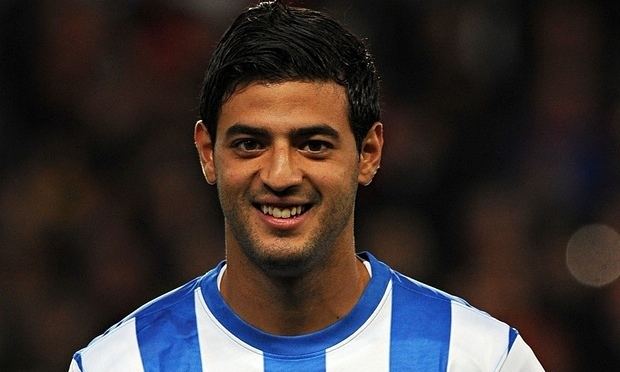 Carlos Vela Carlos Vela signs new fouryear contract with Real
