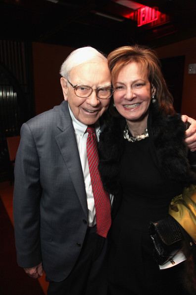 Carol Loomis Party For Tap Dancing To Work Warren Buffett On