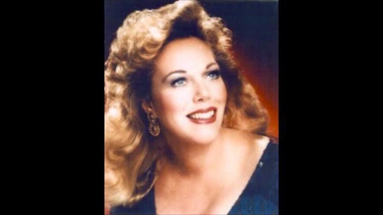 Carol Neblett Carol Neblett sings Quando m39en vo from La Boheme YouTube