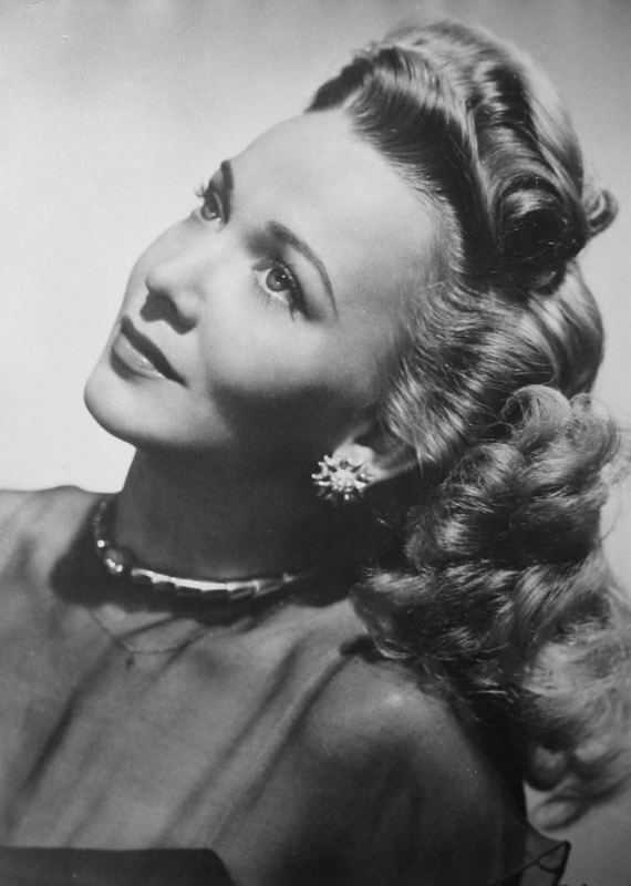 Carole Landis What happened to Carole Landis Comet Over Hollywood