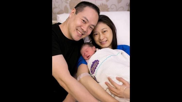 Carole Lin Carole Lin gives birth to a baby girl Toggle