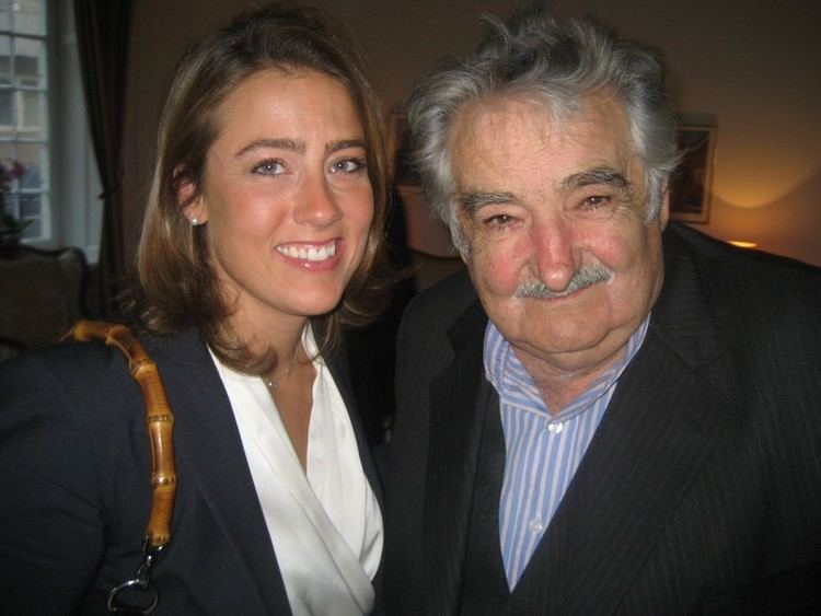 Caroline Edelstam Caroline Edelstam greets President Mujica The Edelstam Foundation