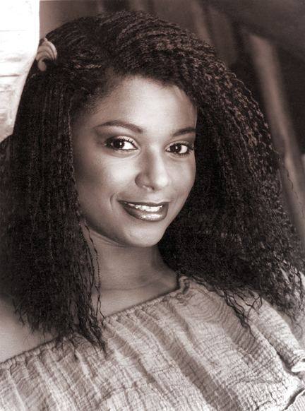 Carolyn Dennis (Singer and Actress) ~ Wiki & Bio with Photos | Videos