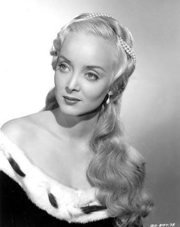 Carolyn Jones Carolyn Jones Carolyn Jones Photo 6514263 Fanpop