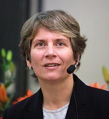 Carolyn R. Bertozzi httpsuploadwikimediaorgwikipediacommonsthu