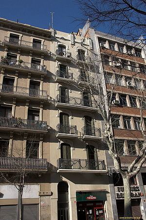 Carrer del Consell de Cent, Barcelona httpsuploadwikimediaorgwikipediacommonsthu