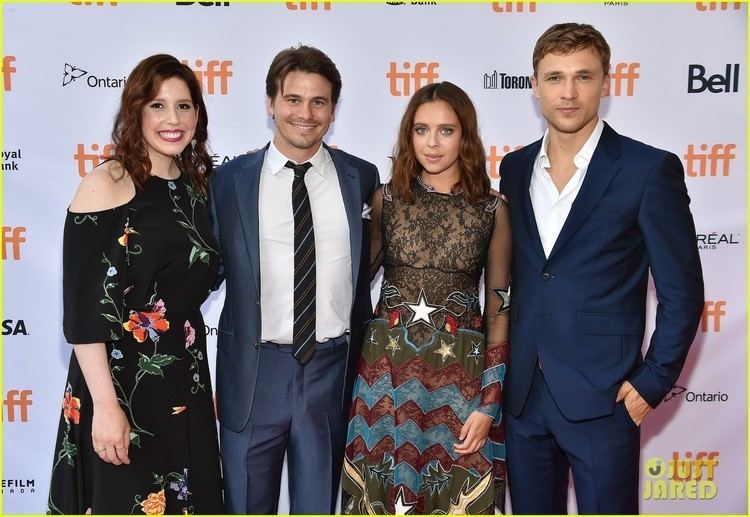 Carrie Pilby (film) Bel Powley Wows in Stunning Gown at 39Carrie Pilby39 Premiere at TIFF